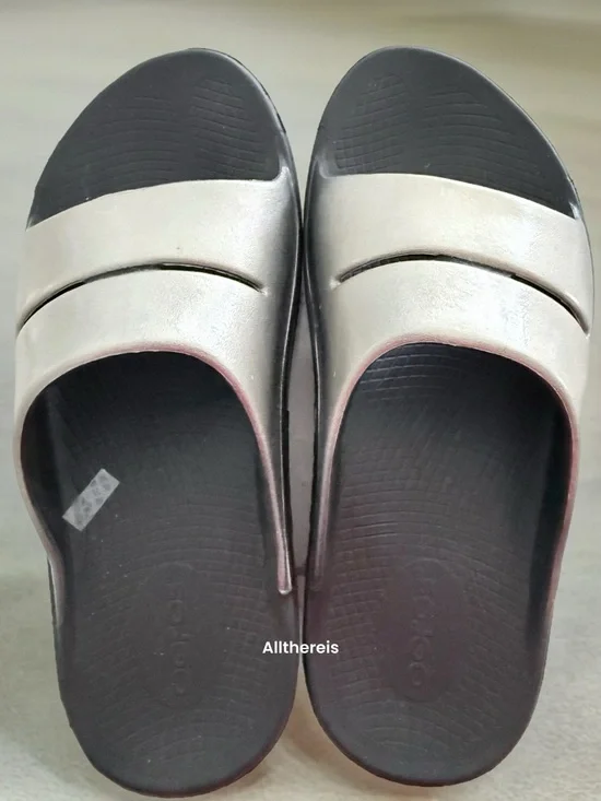 NWOB OOFOS OOahh Luxe slides - Picture 14 of 15